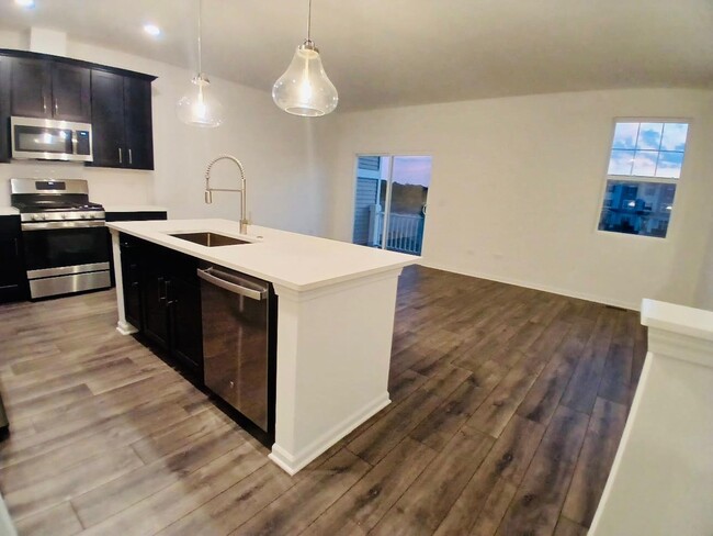Building Photo - 4347 Chelsea Mnr Cir