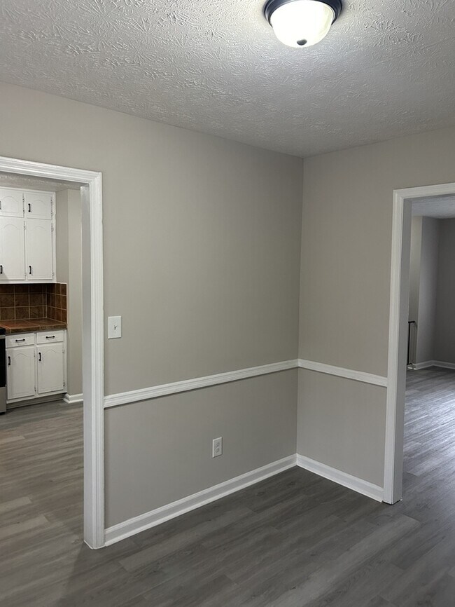 Building Photo - Beautiful 4 Beds 3 Baths Home in Decatur