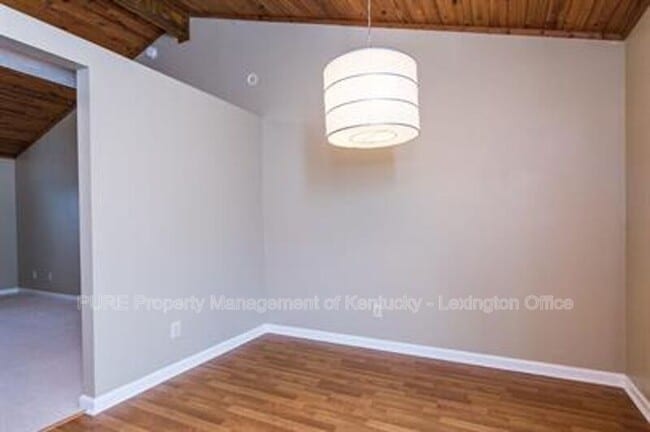 Building Photo - 2512 Knightsbridge Ln