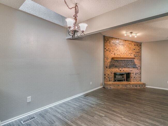 Building Photo - Fair Hill Duplex