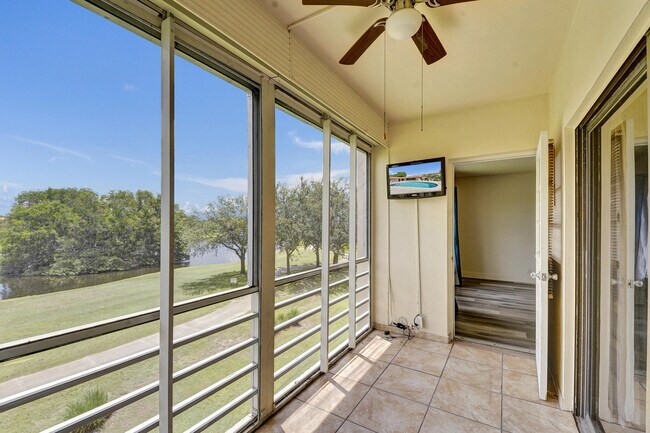 Building Photo - 2430 SW 81st Ave