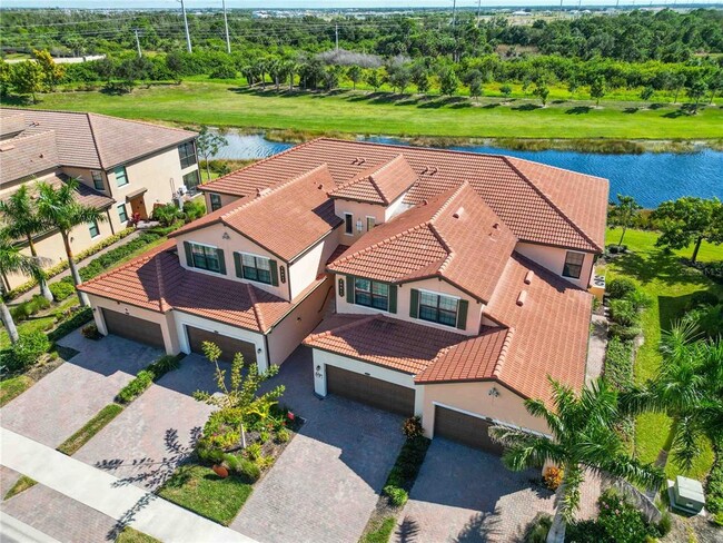 Building Photo - 10817 Tarflower Dr