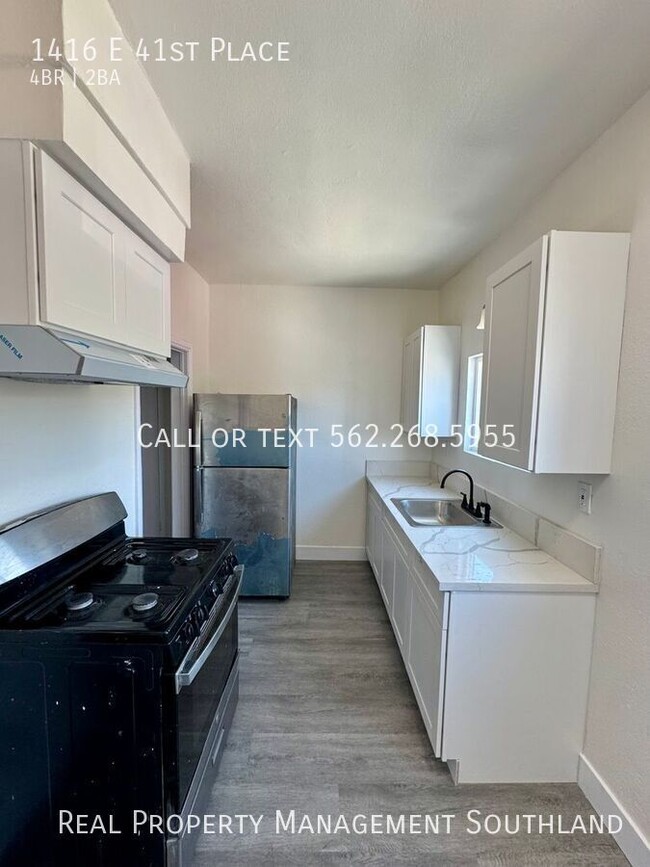 Building Photo - 1416 E 41st Pl