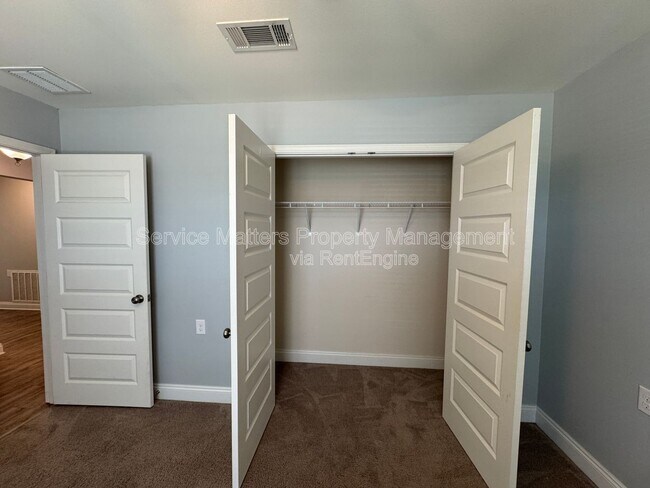 Building Photo - 5620 Blue Sky Ct
