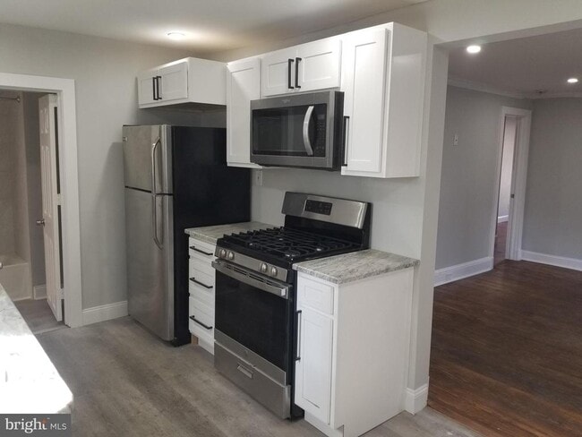 Building Photo - 212 Warren St