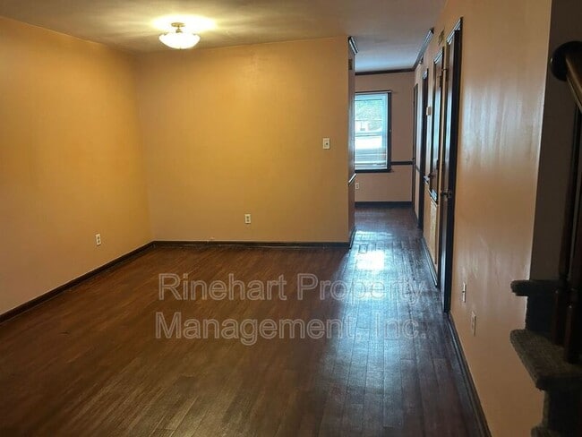 Building Photo - 285 S Herlong Ave