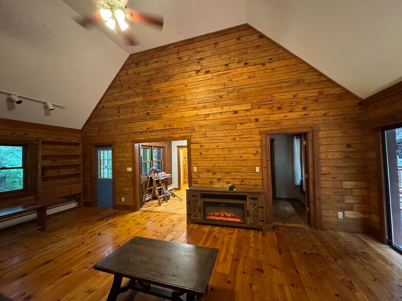 Building Photo - 1085 County Route 17