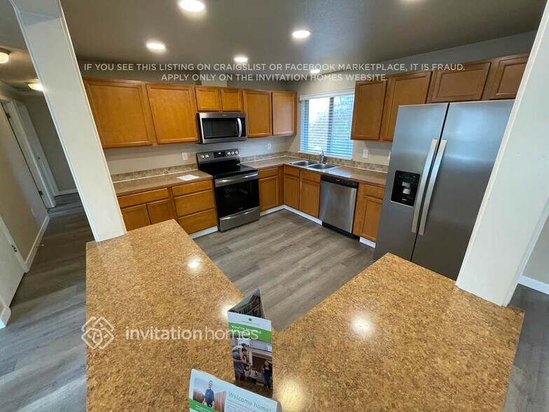 Building Photo - 6123 99th St NE