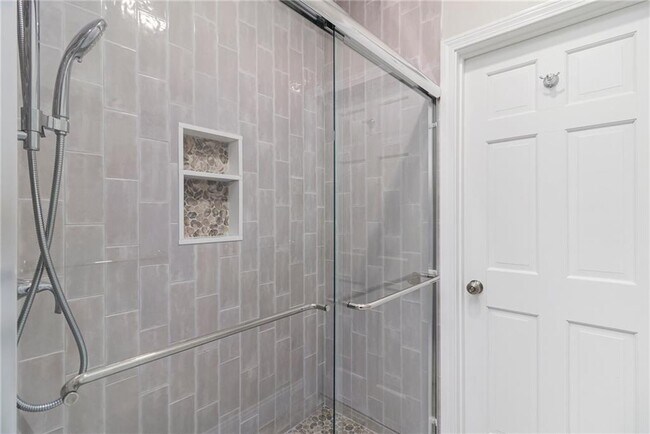 Building Photo - 53 River Run Rd