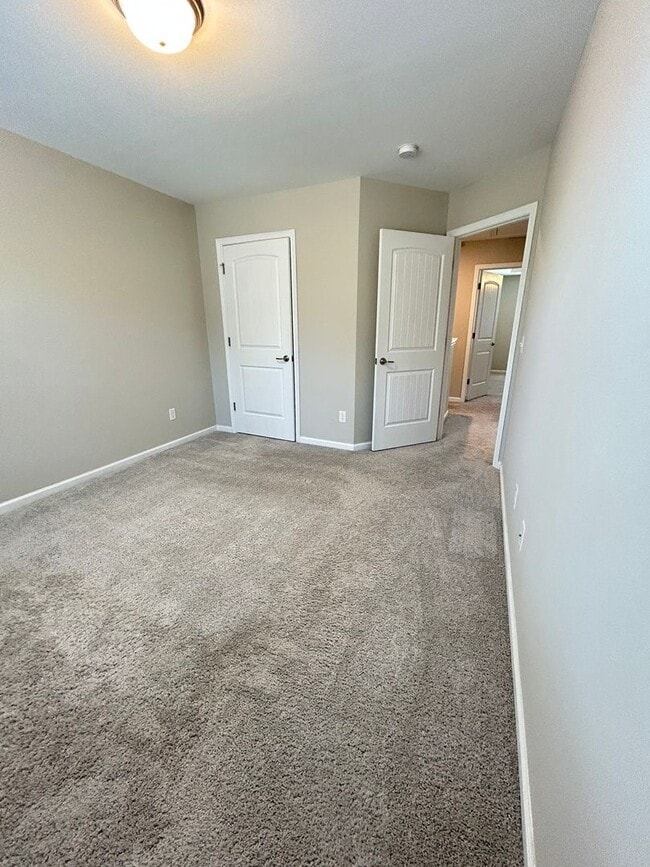 Building Photo - First month FREE! 3 Bedroom/ 2.5 Bathroom Berwick area in Savannah, GA