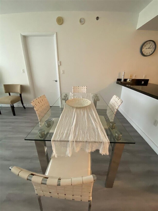 Building Photo - 1850 S Ocean Dr