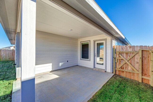 Building Photo - 31706 Melkridge Rd