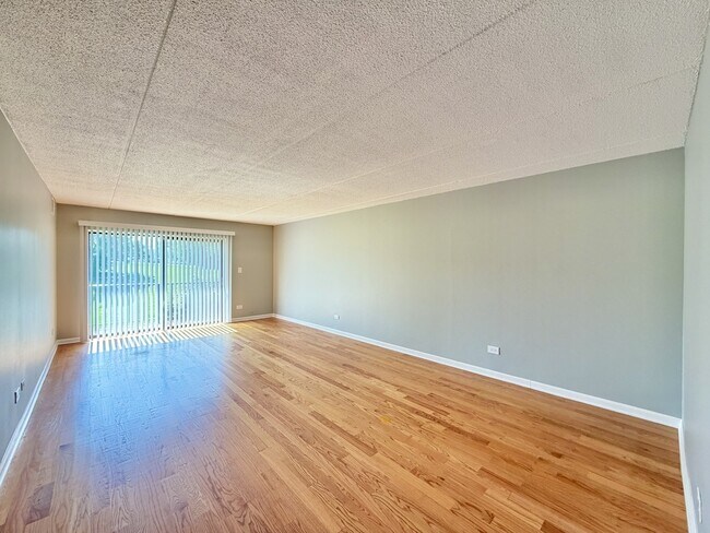 Building Photo - 25-525 N Quentin Rd