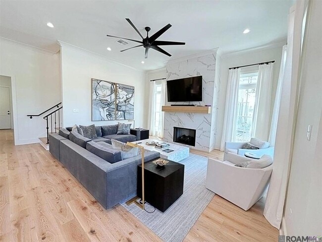 Building Photo - 3118 Pointe-Marie Dr