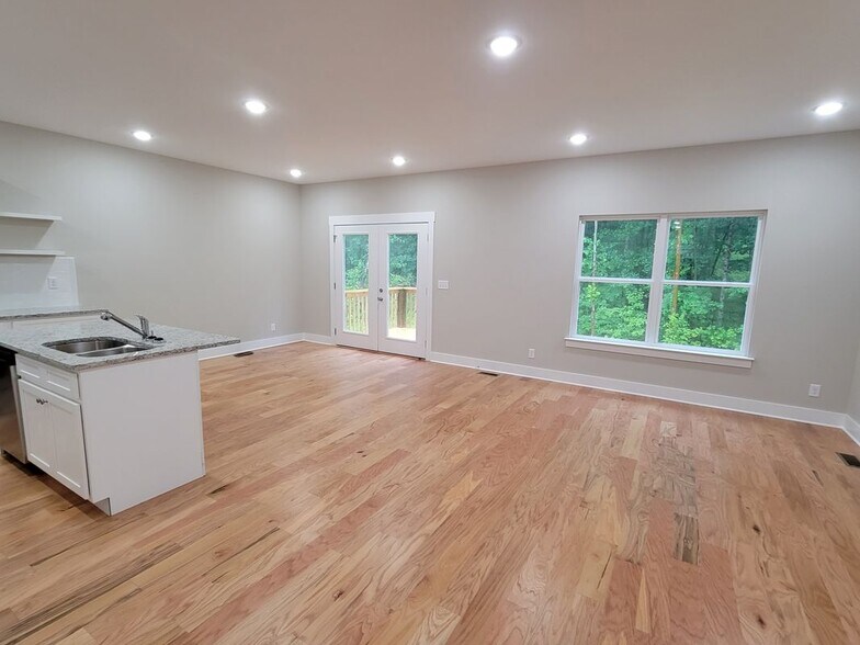 Building Photo - 8476 Old Cleveland Pike