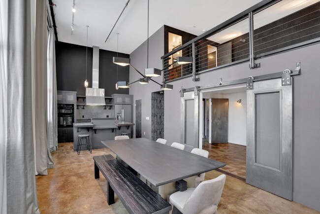 Building Photo - 1 Clarence Pl