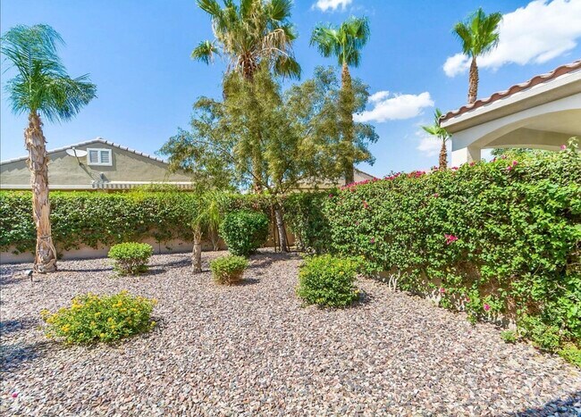 Building Photo - 81690 Avenida Alturas