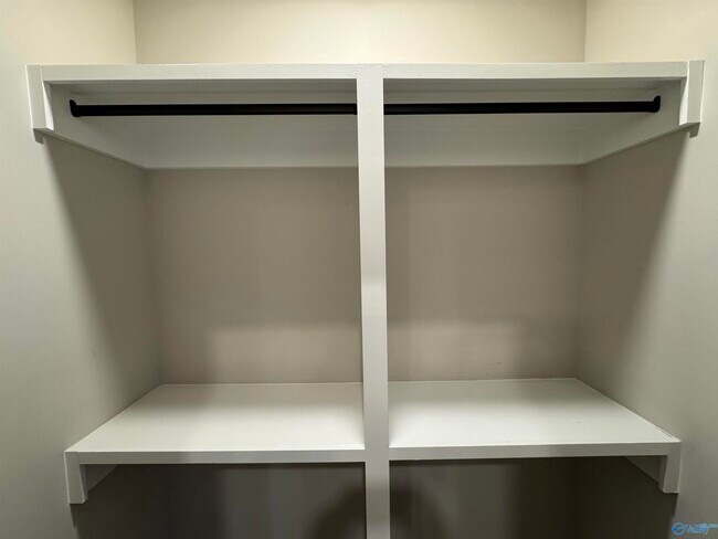 Building Photo - 136 Iberville St