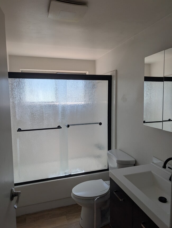 Building Photo - 4817 San Gordiano Ave