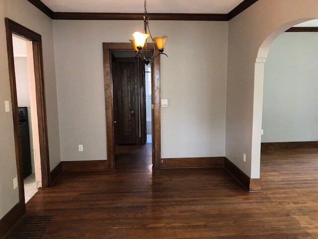 Building Photo - 421 Melrose Ct