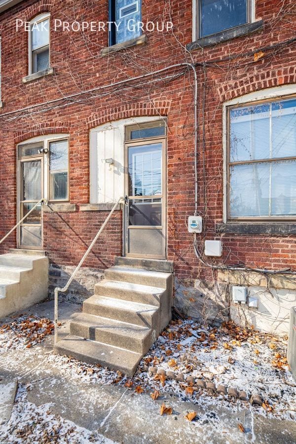Building Photo - 1122 Harrison Ave