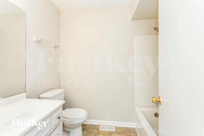 Building Photo - 1220 Lehnertz Cir