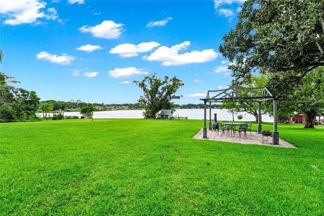 Building Photo - 6659 Lake Cane Dr