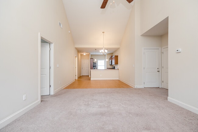 Building Photo - 948 Erika Ln