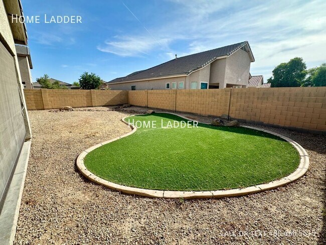 Building Photo - 6822 S 55th Ln