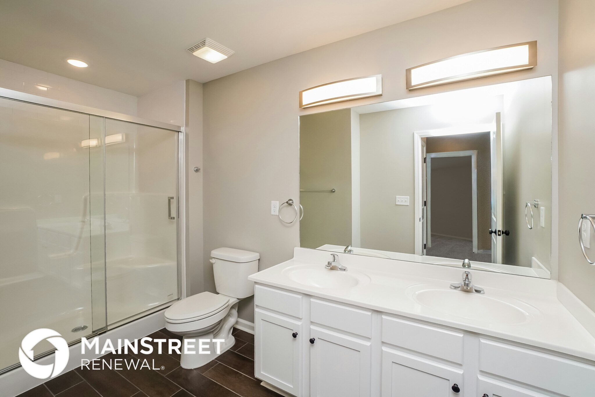 Building Photo - 2072 N Sarah Dr