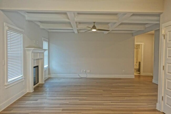 Building Photo - 8359 Anslee Way NW