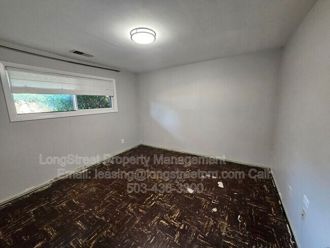 Building Photo - 622 SE 137th Ave