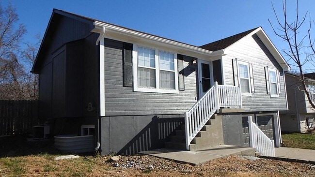 Building Photo - 621 N Downey Ct