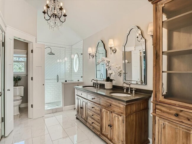 Building Photo - 8915 Spicebrush Dr