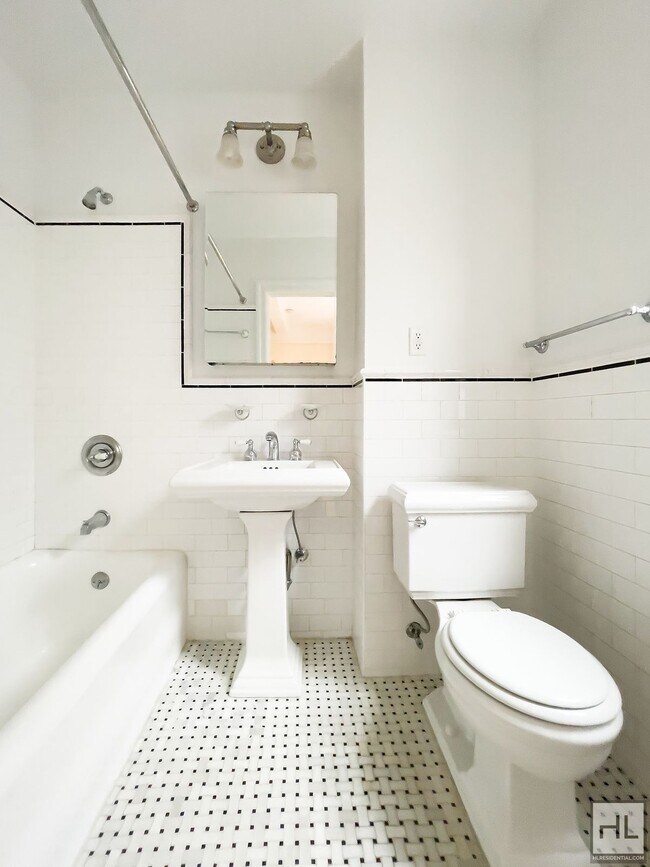 Building Photo - EAST 80TH STREET