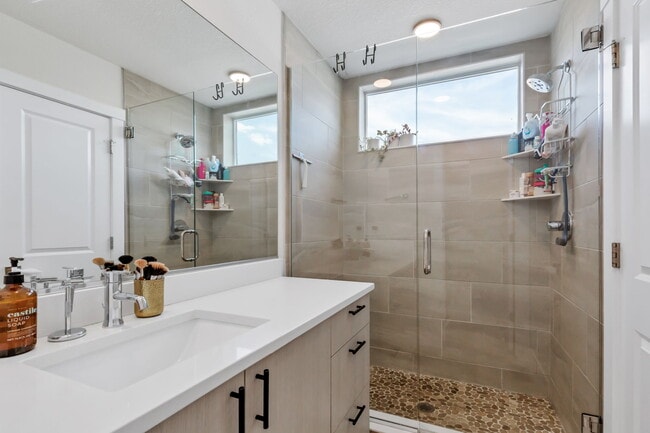 Building Photo - 3221 W Conejos Pl