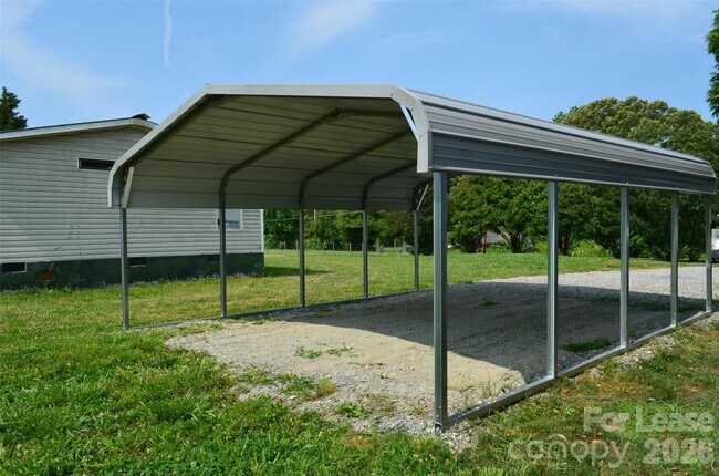 Building Photo - 7167 Long Island Rd