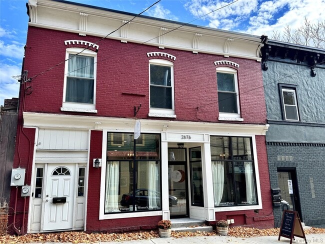 Primary Photo - 2676 W Main St