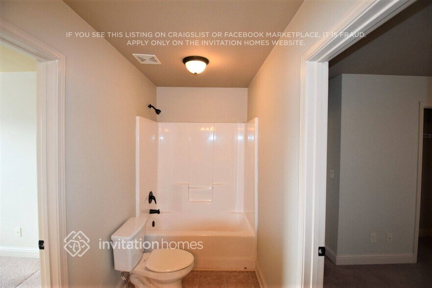 Building Photo - 3727 Antares Dr