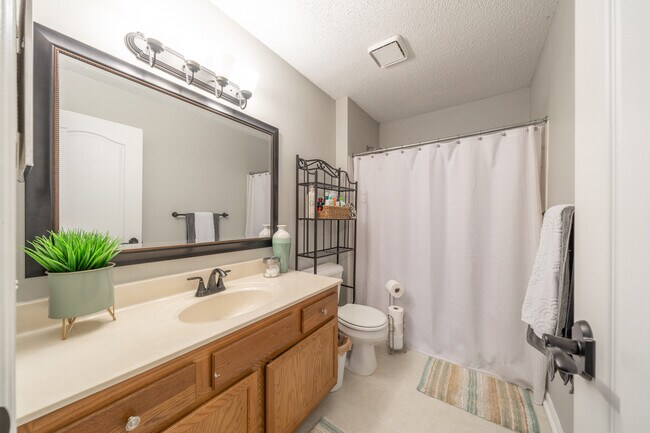 Building Photo - 836 Rossford Run