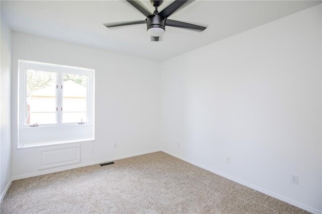 Building Photo - 8165 Old White River Rd