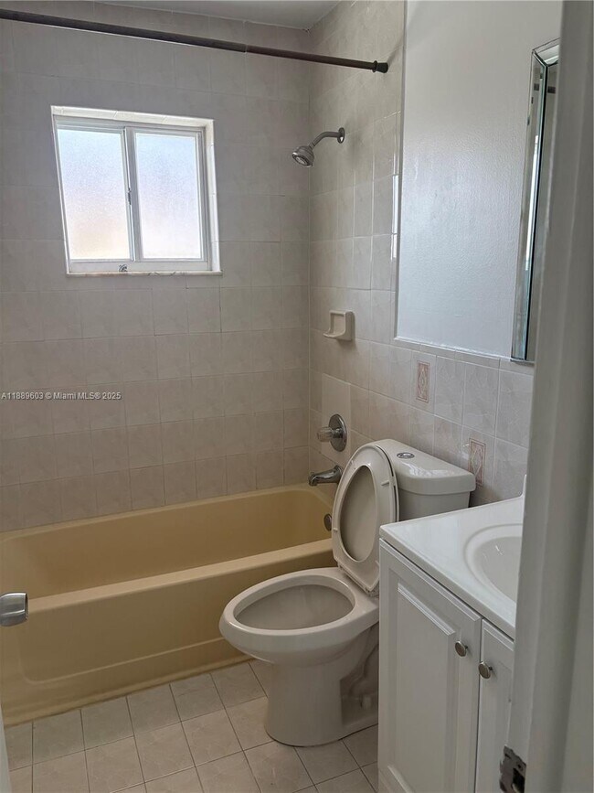 Building Photo - 2258 W 74th St