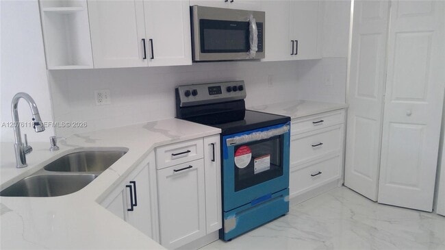 Building Photo - 12602 SW 54th St