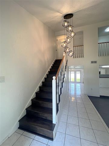 Building Photo - 2805 Meadow Park Dr