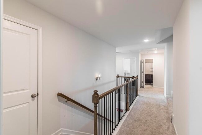 Building Photo - 105 Pearl Moss Ln
