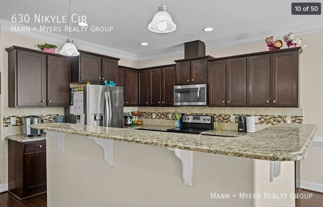 Building Photo - 630 Nikyle Cir