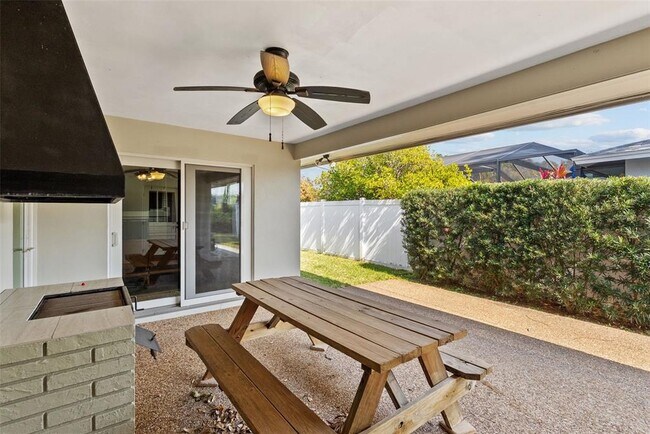 Building Photo - 1191 87th Ave N