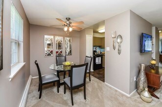 Camp Hill Plaza Apartment Homes - Camp Hill, PA | Apartment Finder