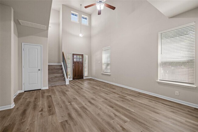 Building Photo - 13521 Red Egret Dr