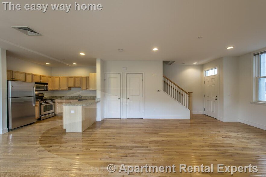 Primary Photo - 110 Second St Unit #104